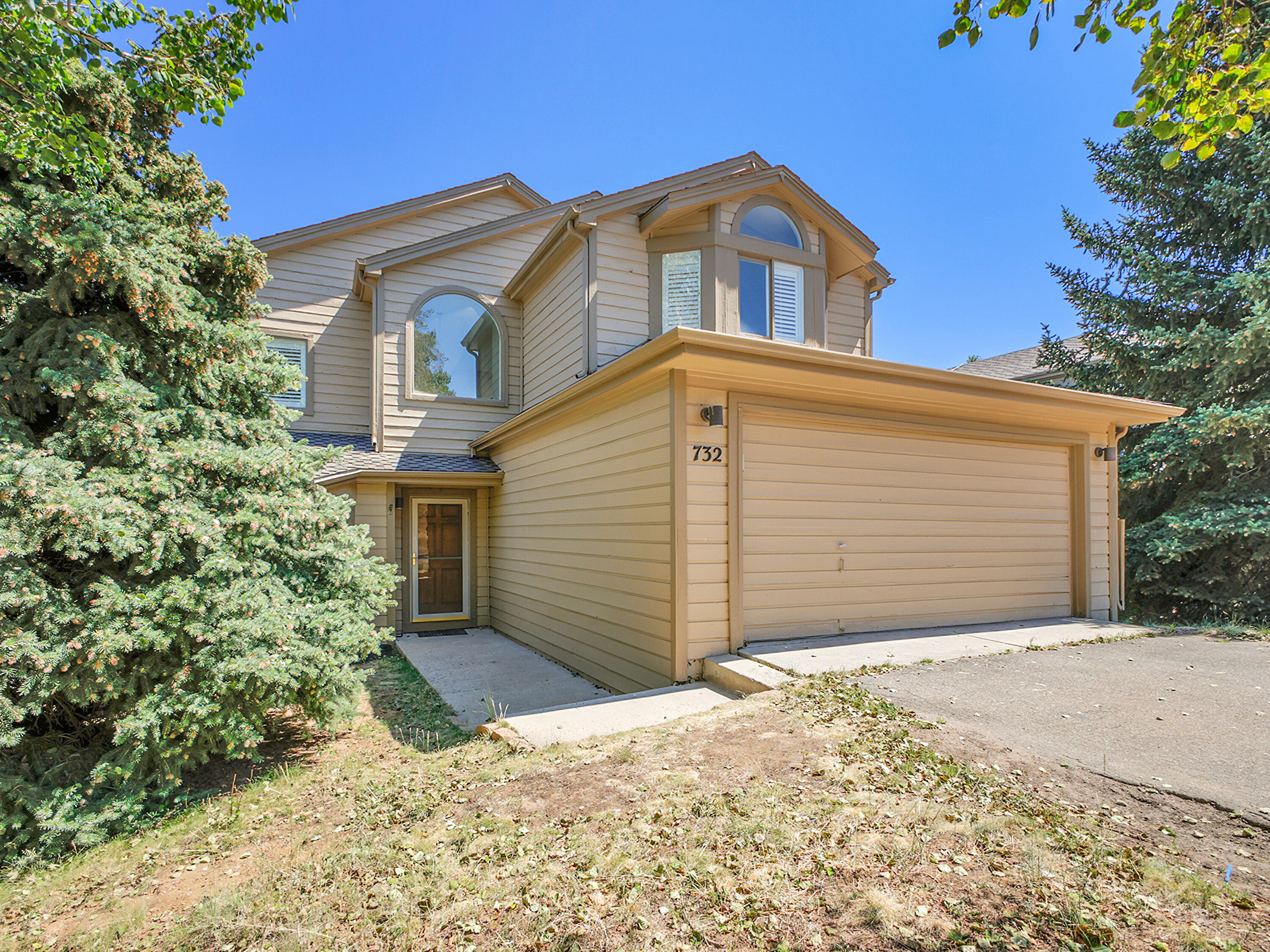 732 Calgary Way